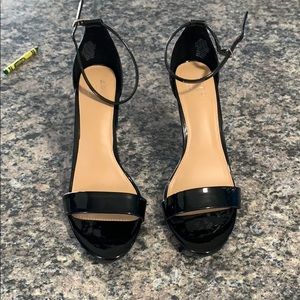 Black APT. 9 Heels!!